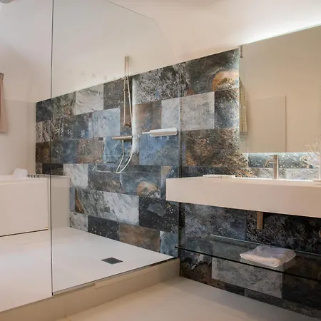 Chateau De Roques 3*