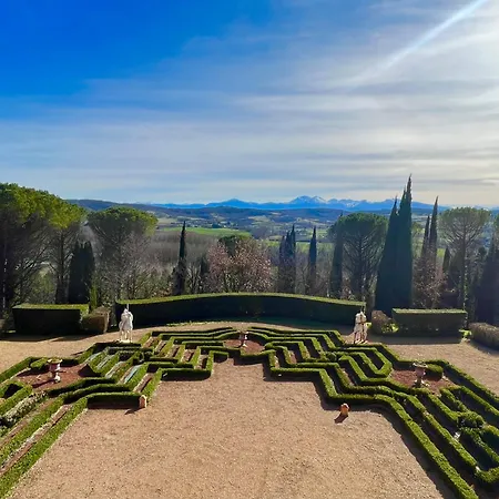 Chateau De Roques 3* Teilhet (Ariege)