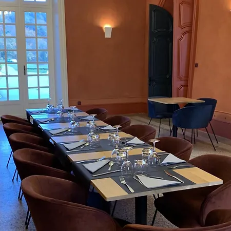 Chateau De Roques Hotell