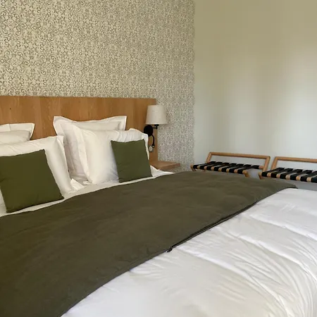 Chateau De Roques 3*