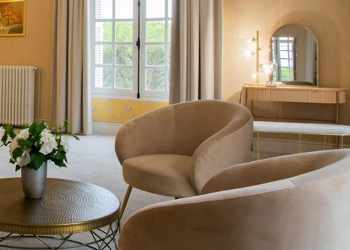 Chateau De Roques Teilhet (Ariege)